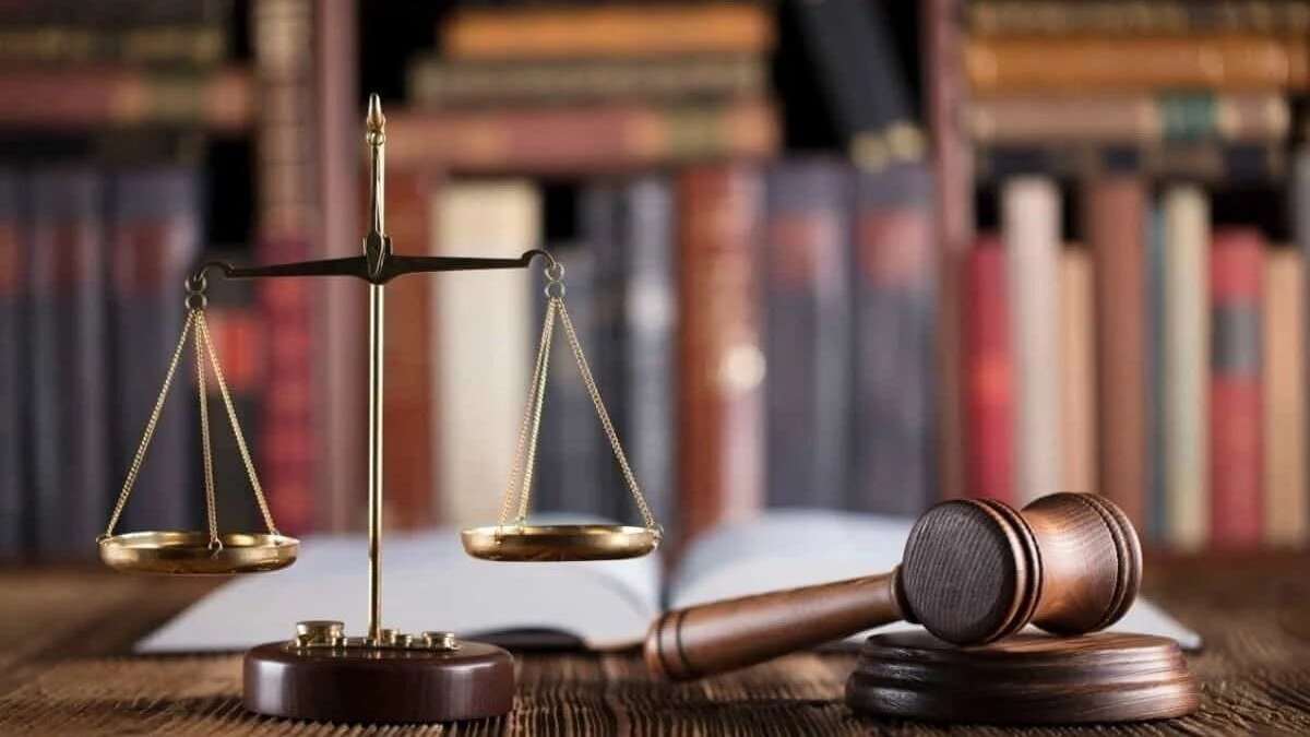 Internships at law firms for high school students
