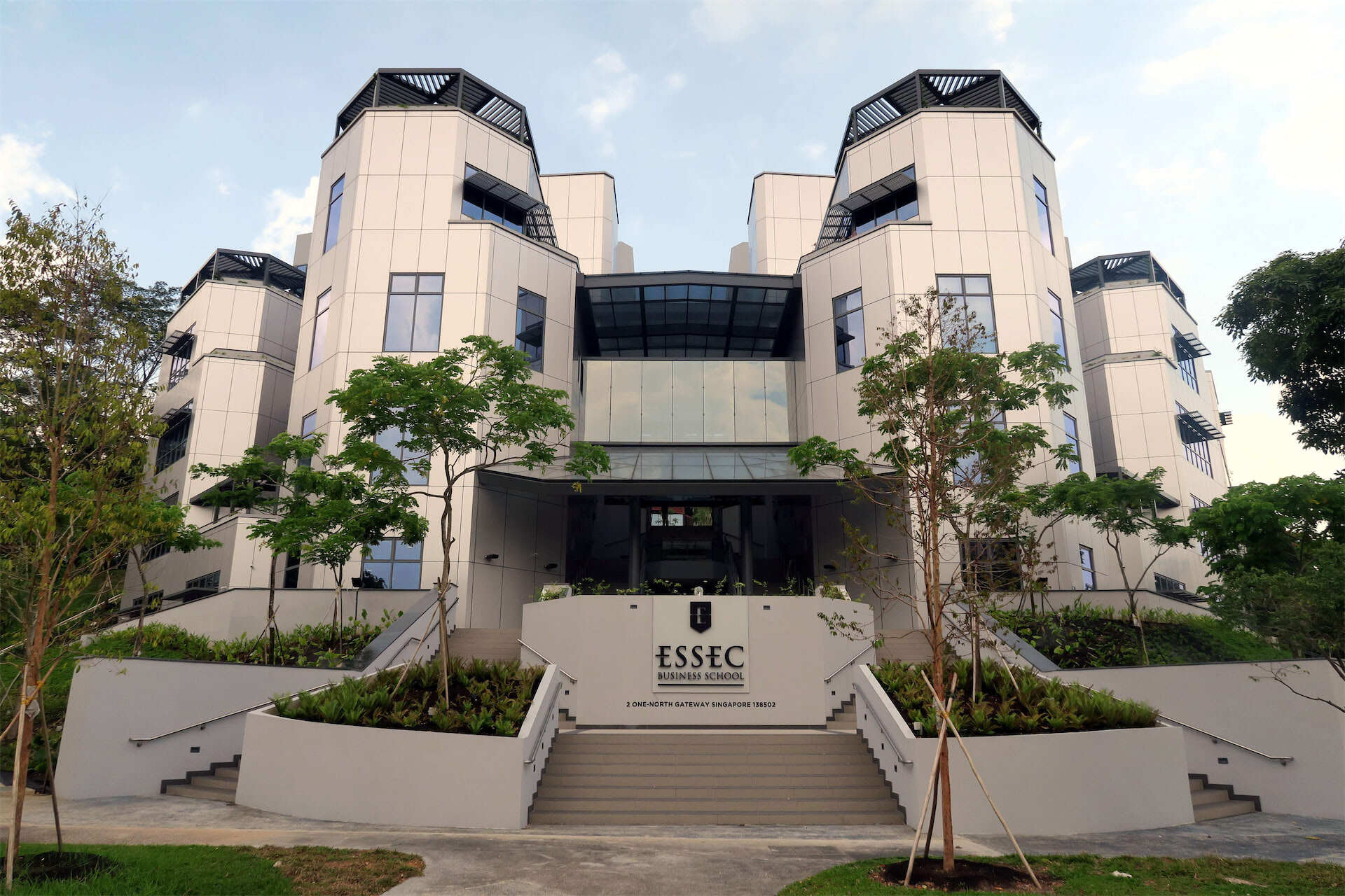 ESSEC Business School Singapore acceptance rate