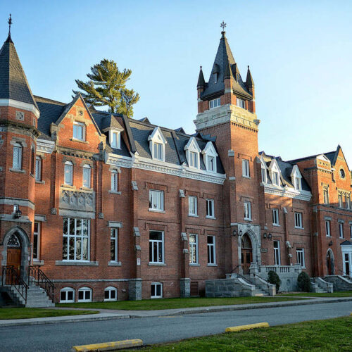 Bishop's University Programmes