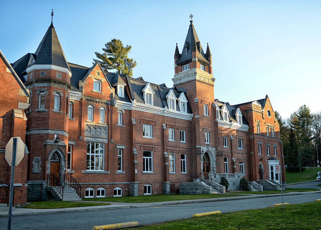 Bishop's University Programmes